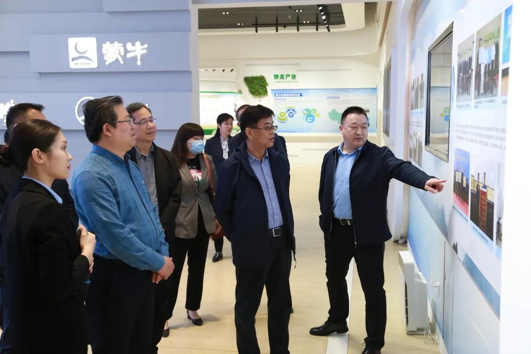 Representatives of the National Food System Working Conference visited Xiangchi for inspection and e(图2)