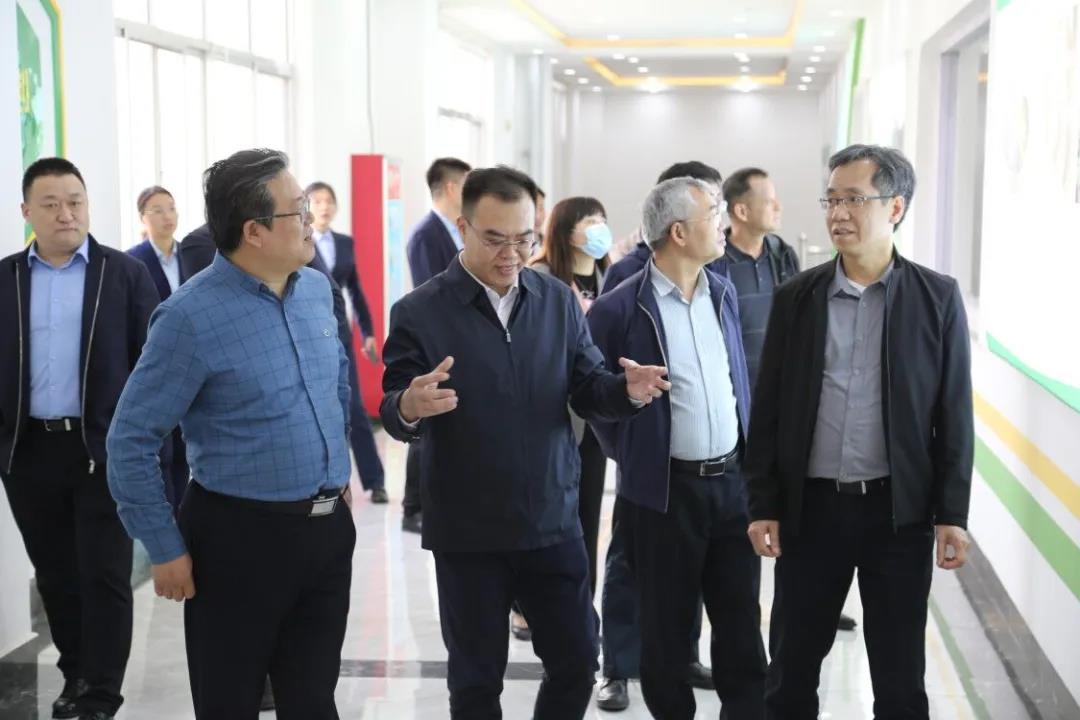 Representatives of the National Food System Working Conference visited Xiangchi for inspection and e(图4)